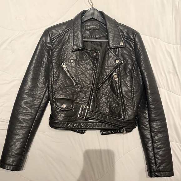 URBAN OUTFITTERS VEGAN LEATHER JACKET - Picture 5 of 5